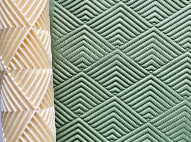 Texture Roller for Polymer Clay (Geometric Zigzag Texture)
