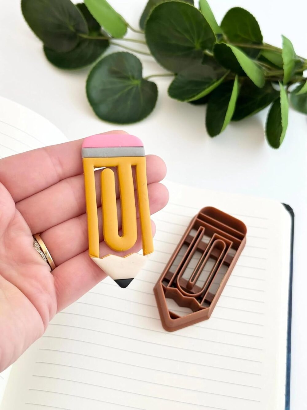3D ORIGINS Pencil Paperclip Bookmark Polymer Clay Cutter for Earring & Jewellery Making, Size 7.5 cm