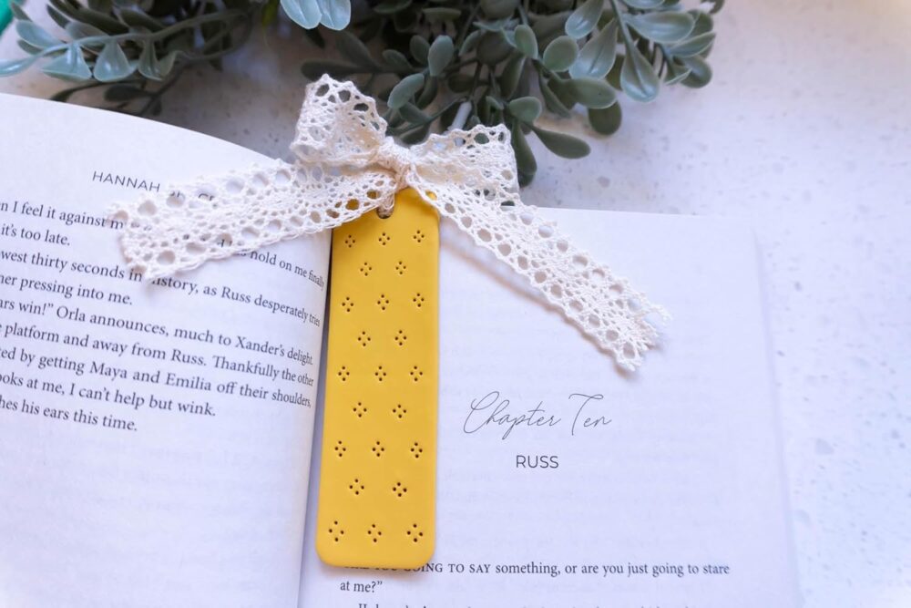 Bookmark Clay Cutters, Book Lover Gift, DIY Personalised Gifts, Gifts for Book Enthusiasts, Polymer Clay Bookmark Cutters, Color May Vary
