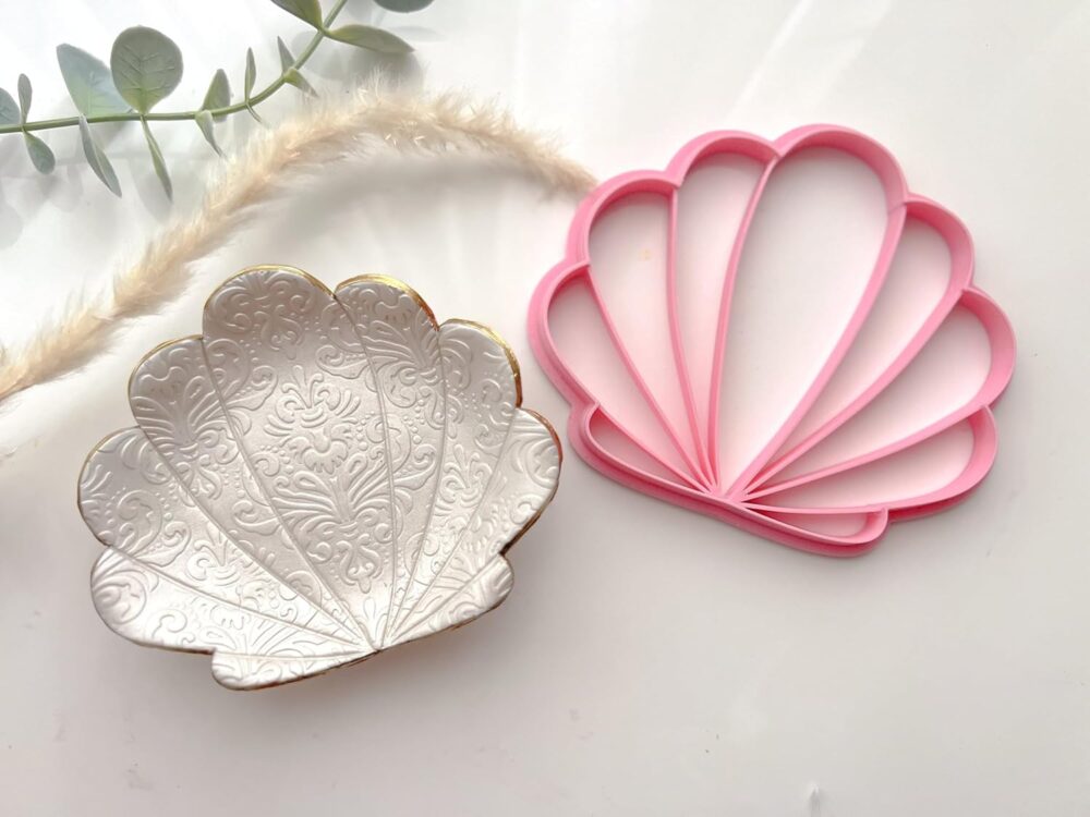 Shell-Shaped Polymer Clay Cutter, Seashell Trinket Dish Mould, Decorative Coaster Template, Size 10Cm, Color May Vary