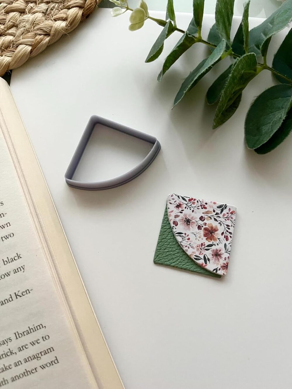81VdGPn7DoL._SL1500_ Polymer Clay Cutter, Corner Bookmark Polymer Clay Embossed Cutter Set, 12 Pieces, Easy to Use, All Season
