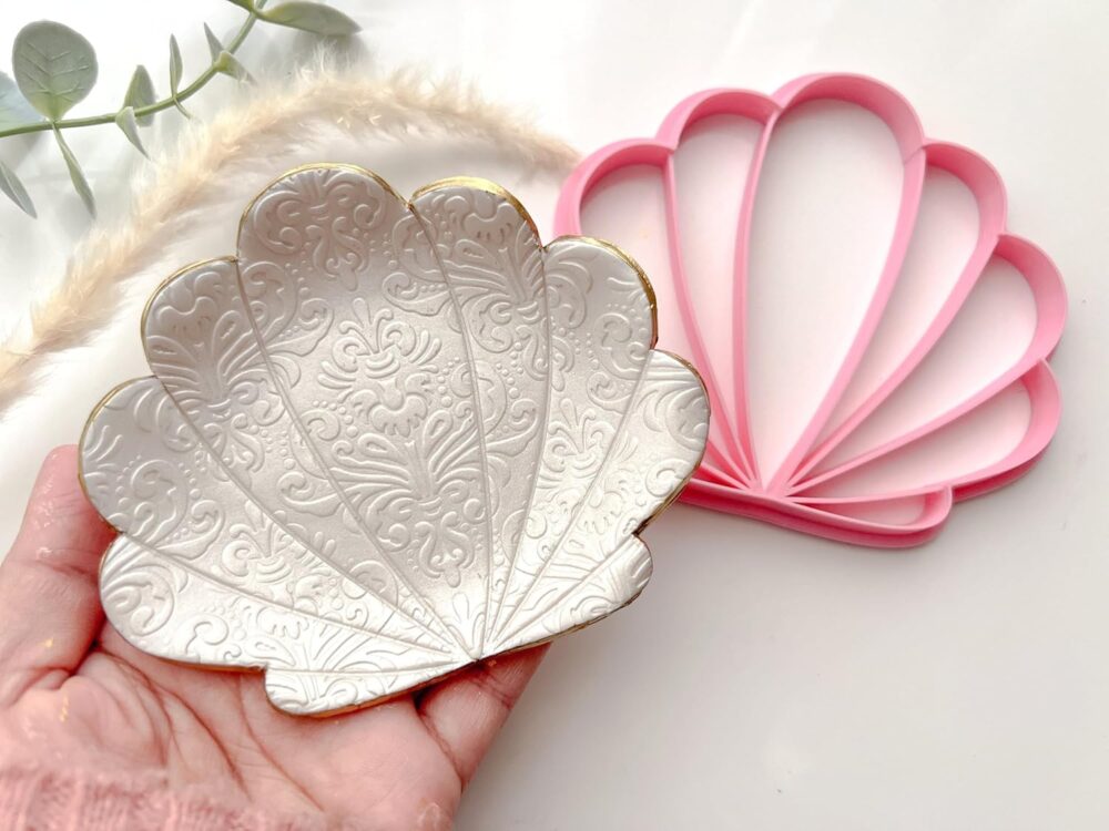 Shell-Shaped Polymer Clay Cutter, Seashell Trinket Dish Mould, Decorative Coaster Template, Size 10Cm, Color May Vary