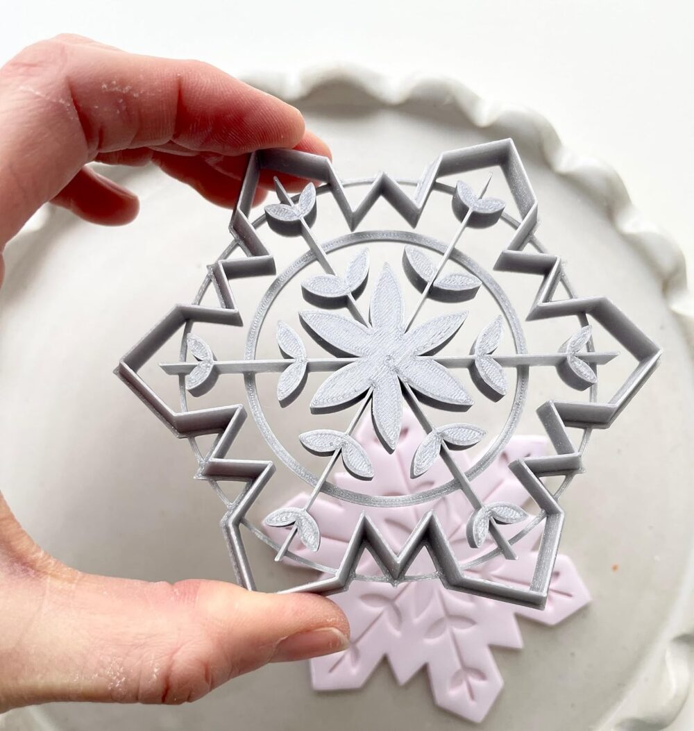 Trinket Dish Cutters, (Snowflake Large Trinket Dish)