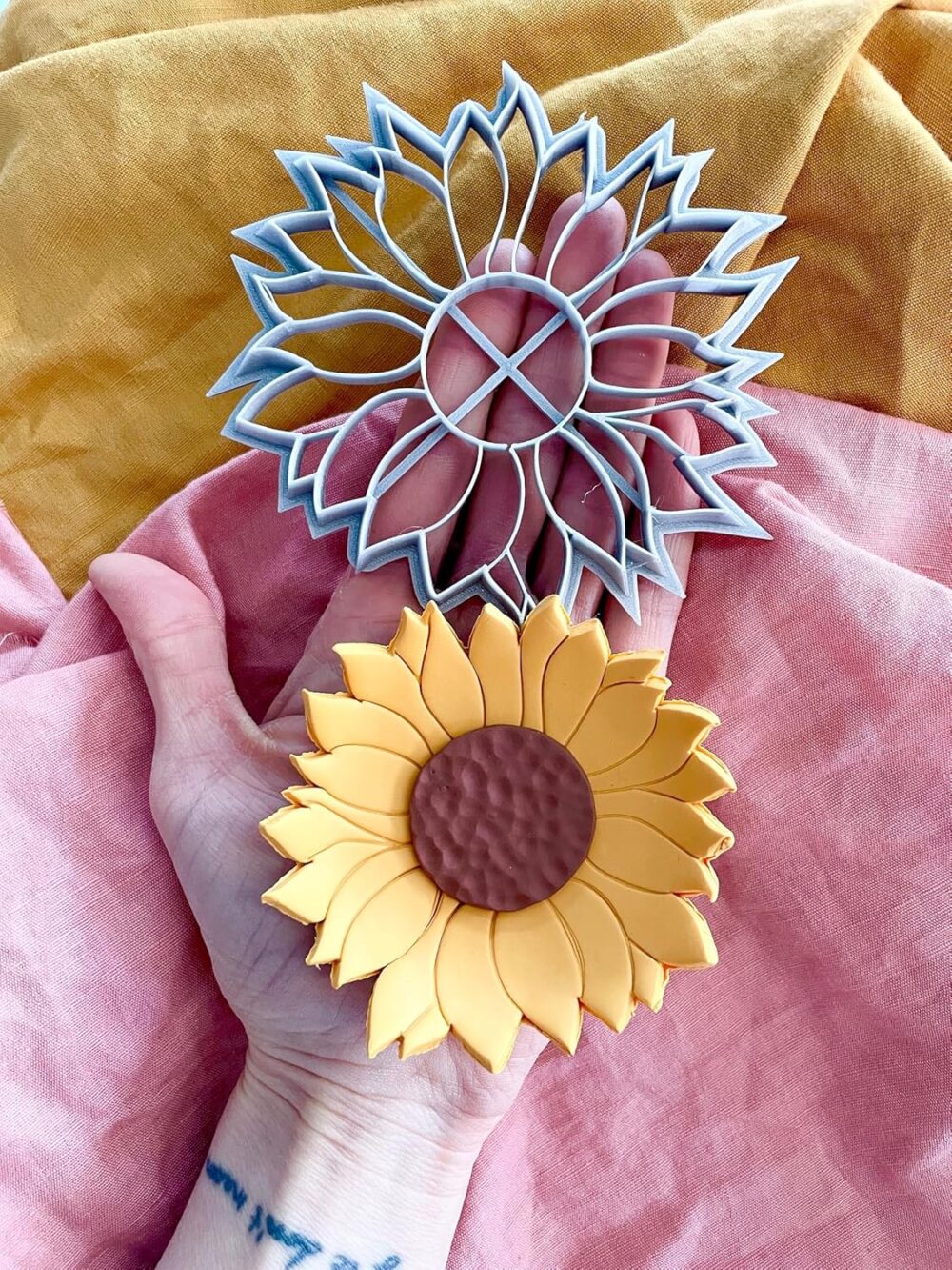 91AJO8eG-EL._SL1500_ Sunflower Trinket Dish Polymer Clay Shape Cutter-Size 11Cm