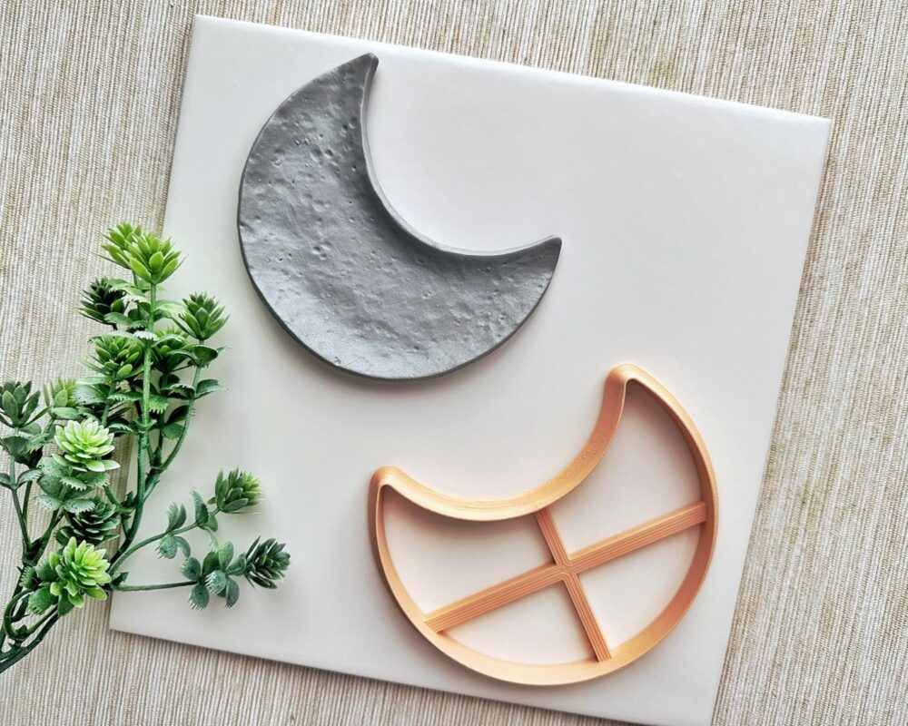 MAIN IMAGE Moon Trinket Dish Cutter, Ring Dish Clay Cutter