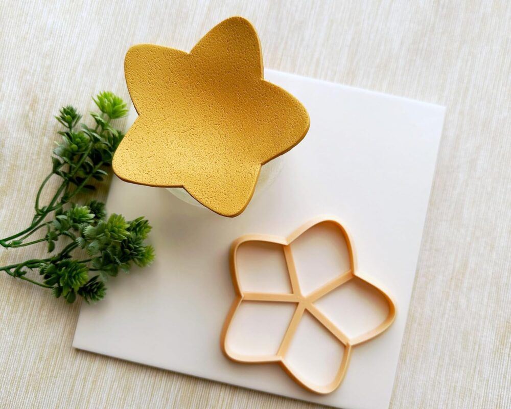 MAIN IMAGE Star Trinket Dish Cutter, Ring Dish Clay Cutter