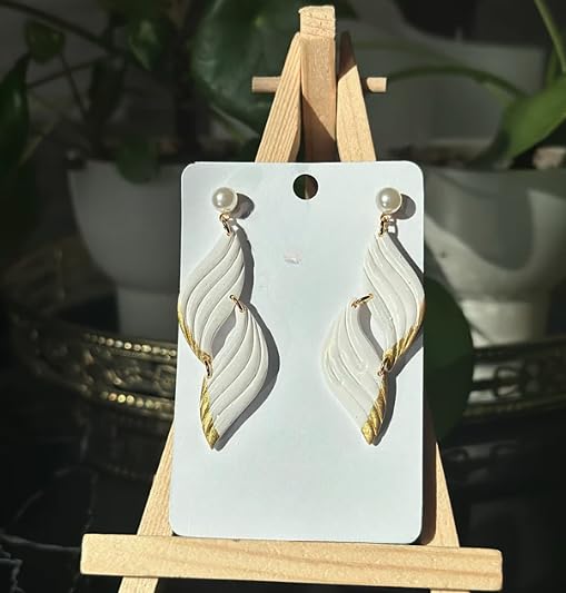 Twisting Hourglass Spring Clay Cutter, Embossing Polymer Clay Cutter, Detailed Debossing Cutter for Clay
